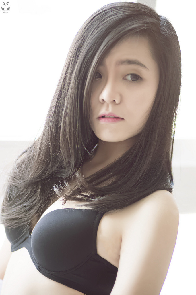 黑冰女王j虐打美脚社区